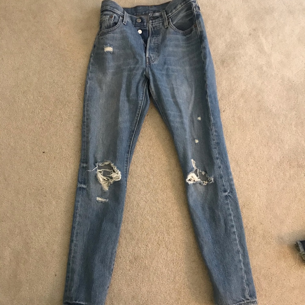 Women’s Levi jeans